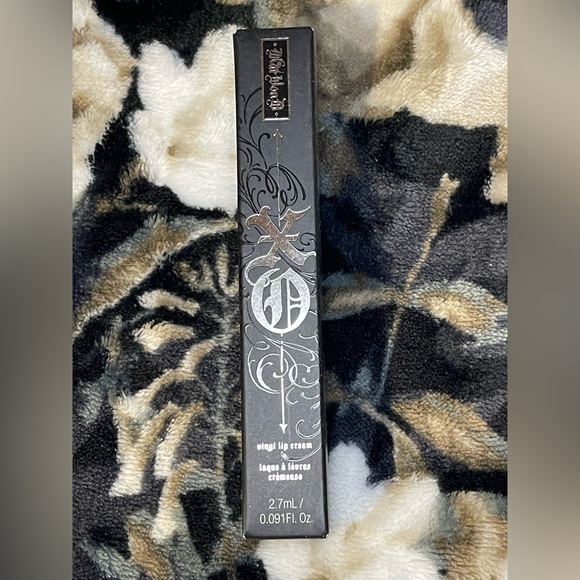 Kat Von D Dahlia XO Vinyl Lip Cream - Picture 3 of 5